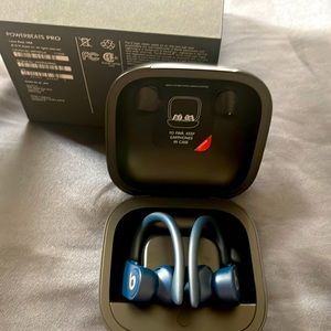 Beats head phones with original box. Brand new condition. Used 3 times